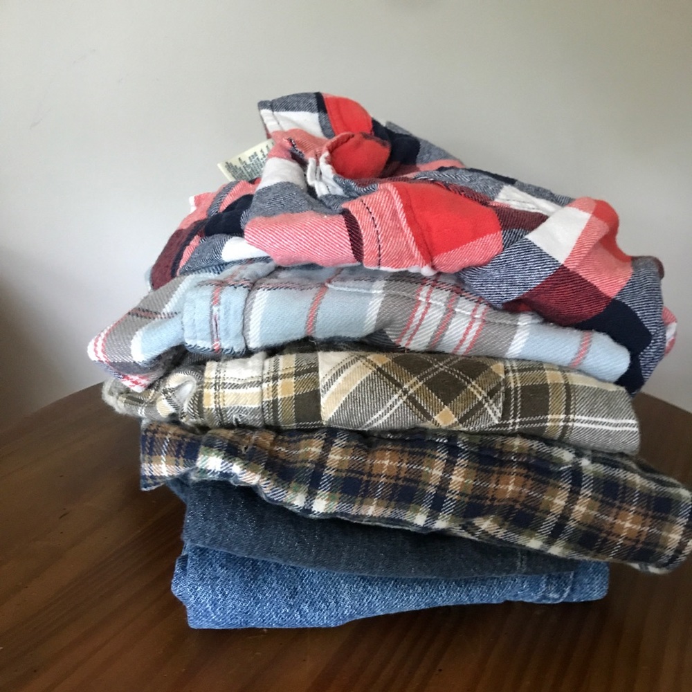🍁 Flannels and jeans lot - ready for fall 🍁